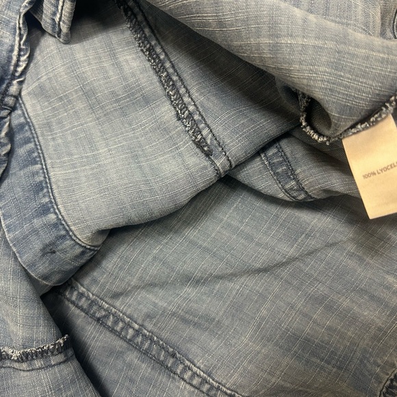 Trouve M Lyocell denim blouse in excellent condition - Picture 10 of 10
